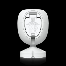 UBIQUITI UVC-G6-INS-W Видеокамера 4K 8MP с Wi-Fi, 30 к/с, 109,9°, Multi-TOPS AI Engine, ИК-подсветка до 6 м, белый