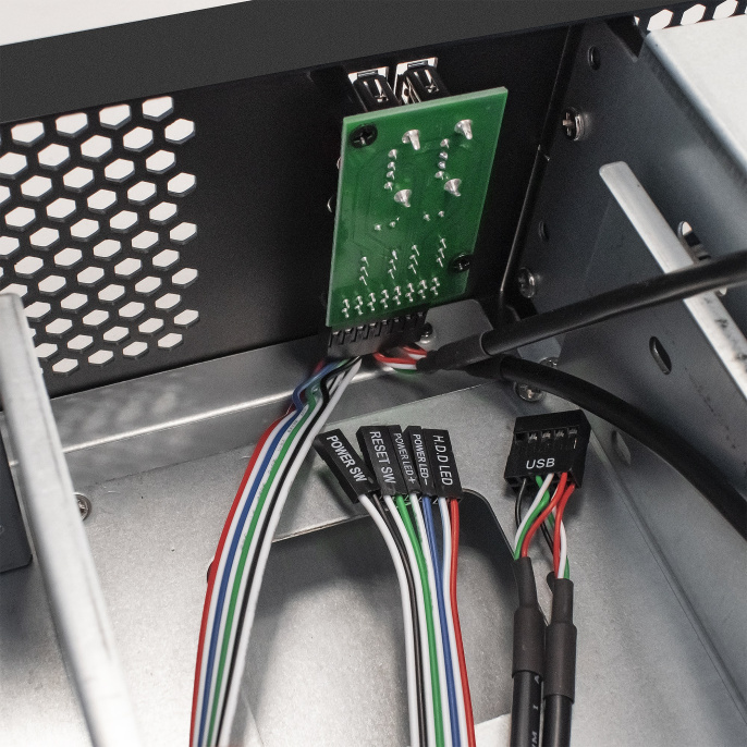 Серверный корпус ExeGate Pro 2U650-08 <RM 19", высота 2U, глубина 650, без БП, 2*USB> EX284960RUS