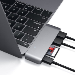 USB-хаб Satechi Type-C USB 3.0 Passthrough Hub для Macbook 12". Порты: 1x USB-C, 2 x USB 3.0, SD, microSD. Цвет серый космос. (ST-TCUPM)