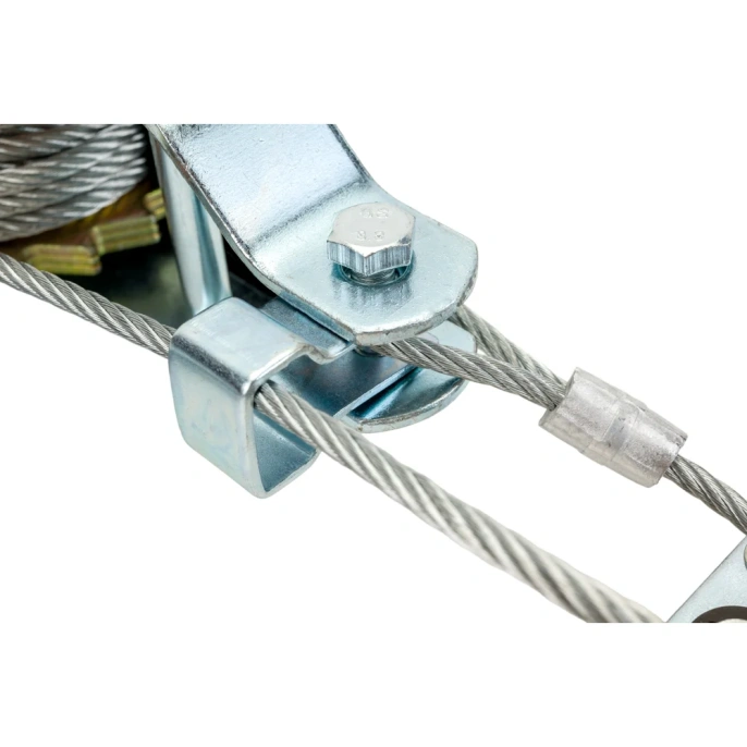 Ручная лебедка с двойным храповым механизмом Gigant 3т, диаметр троса 4,8мм, длина троса 3,6м GEW-22