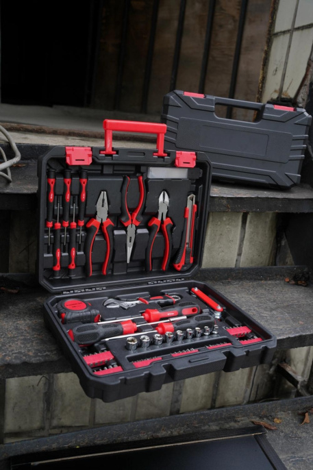 Набор инструментов CARTMAN 100068523492,  82 предмета