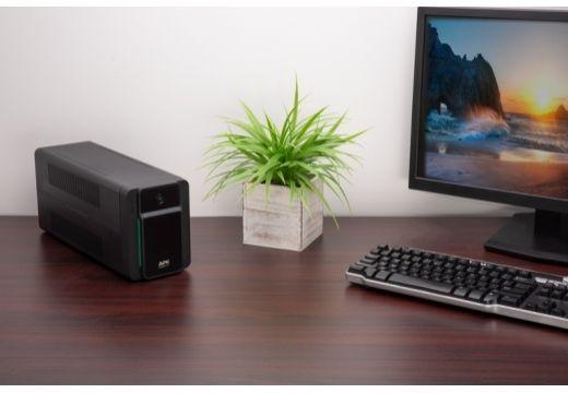 ИБП APC Easy-UPS BVX900LI-GR,  900ВA