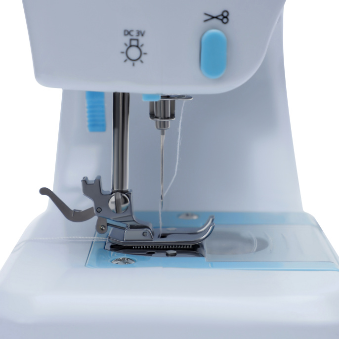 Швейная мини-машинка RAGEX R1102-100, 12 типов стежков, 2 скорости + педаль, белая с голубым