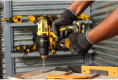 Дрель-шуруповерт DeWalt DCD777M2T аккум. патрон:быстрозажимной (кейс в комплекте) (DCD777M2T-QW)