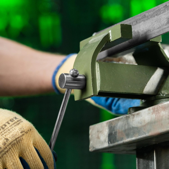 Тиски СИБРТЕХ 18618, 4300грамм