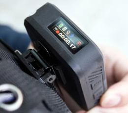 Видеорегистратор персональный BodyDVR F1 ТУ BY 692227983.002-2023 процессор: Ambarella H22, встроенная память: 64 GB, экран: 0.96" информационный ЖК сверху , угол обзора: 140°, видео: до 2688×1512@30 fps, кодек: H.265, ИК-подсветка: автоматическая/ручн