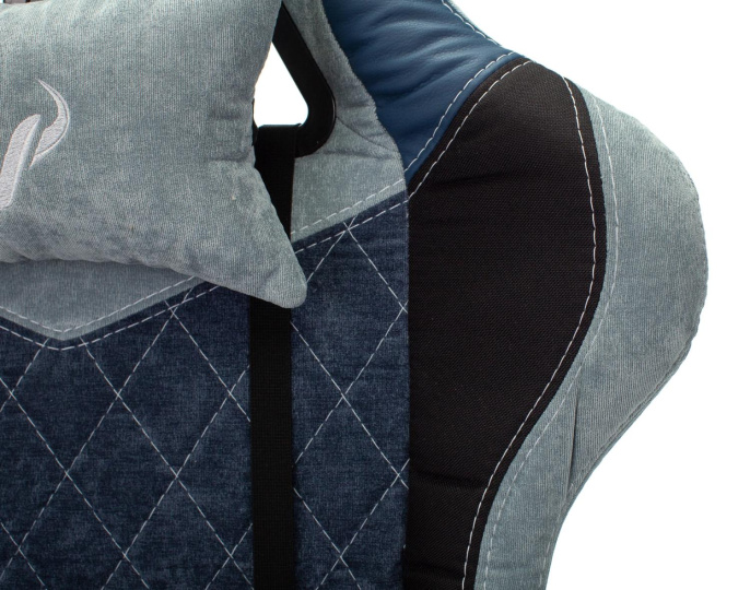 Кресло игровое Zombie VIKING 7 KNIGHT Fabric голубой ткань/эко.кожа с подголов. крестов. металл (VIKING 7 KNIGHT BL)