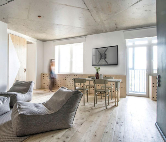 Кронштейн ONKRON/ 26-65" макс. 400*400, 1 колено, наклон -2+12º, поворот 80º макс 35кг, от стены 40-210мм, черный (ONKRON M2 BLACK)