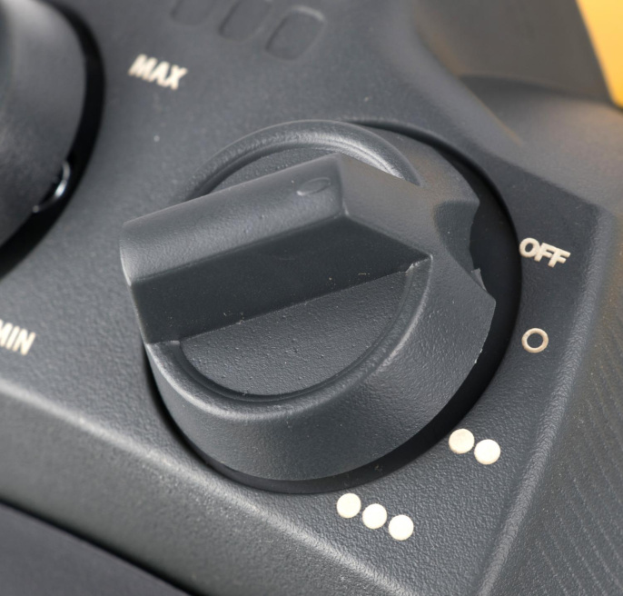 Тепловая пушка электрическая Ballu Prorab 2 BHP-P2-3 желтый/черный