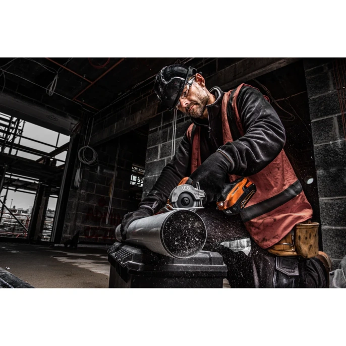 Бесщеточная аккумуляторная универсальная пила BMMS18SBL-0 AEG 4935472280