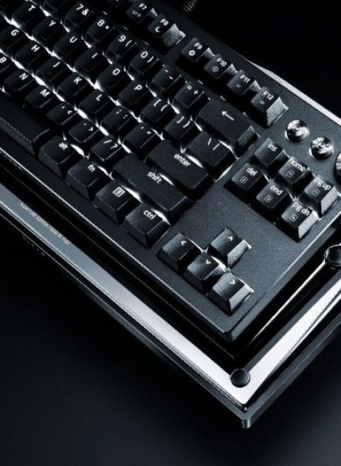 Razer представила игровую «механику» Huntsman Signature Edition