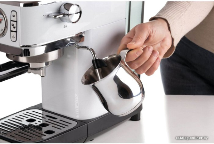 Рожковая кофеварка Ariete Espresso Slim Moderna 1381/14 1300 Вт, корпус металл/пластик, используемый кофе: молотый, цвет белый/черный