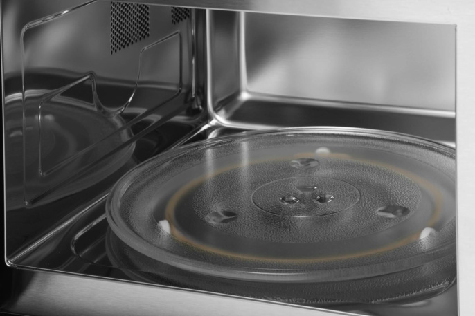 Встраиваемая микроволновая печь ZIGMUND & SHTAIN BMO 15.252 B, 25л, 900Вт, черный