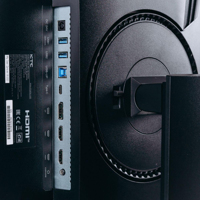 Монитор KTC 27" M27P20P Black IPS, 3840x2160, HDMI+HDMI+DP+Type C 90W, USB 3.0 1 in/2 out , 1 ms, 178°/178°, 400 cd/m, 1000:1, 160Hz, FreeSync/G-Sync, Pivot, HDR1000, MM
