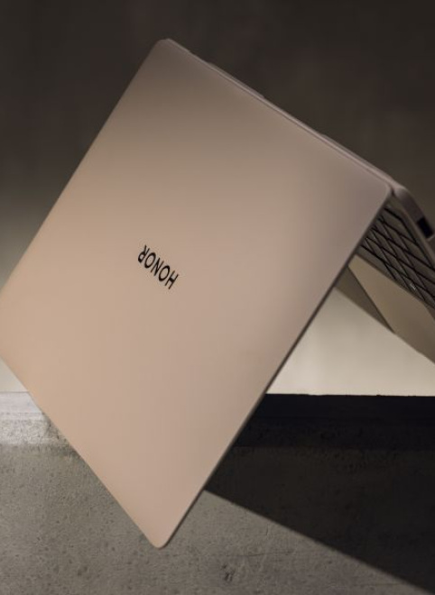 Ультратонкий Honor MagicBook Art 14 (2025) с 3,1K-экраном и чипом Core Ultra 7 появился в РФ