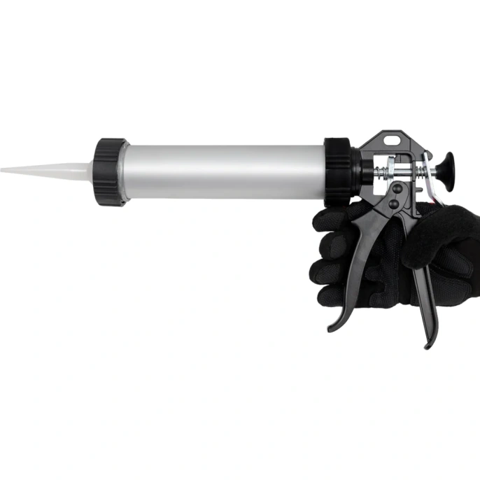 Алюминиевый закрытый пистолет для герметика 0.3 л Gigant GCG-2