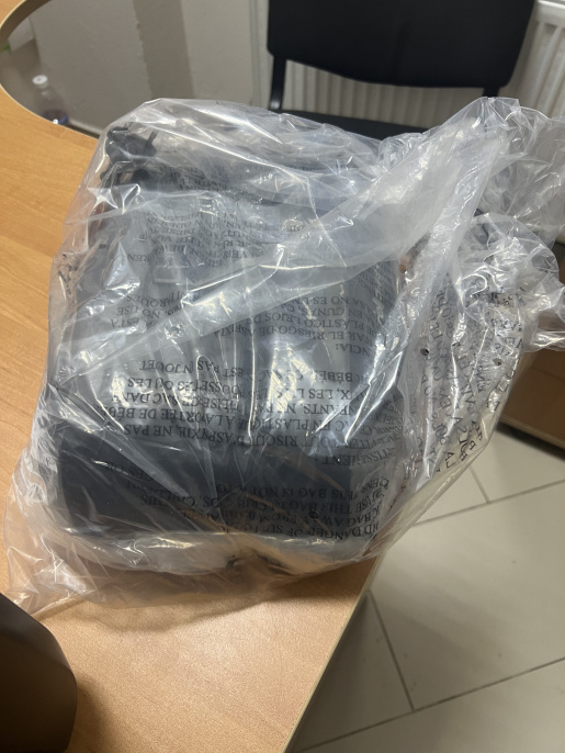 Уничтожитель бумаг Fellowes PowerShred LX25, P-4, 4х37 мм, 6 лист. одновременно, 11.5л [fs-41705]