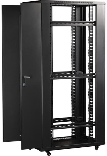 Шкаф коммутационный LanMaster TWT-CBB-18U-6X8-G1 напольный,  стеклянная передняя дверь,  18U,  600x800 мм