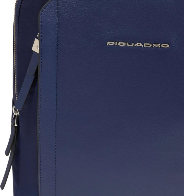 Рюкзак женский Piquadro Lyra CA5566W92T/BLU темно-синий нейлон/натур.кожа