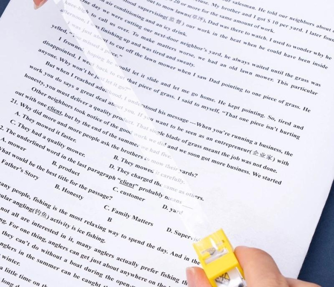 Клейкая лента канцелярская Deli EA697 прозрачная шир.12мм дл.27м 38мкр блистер упак.:2шт в комп.:диспенсер для клейкой ленты