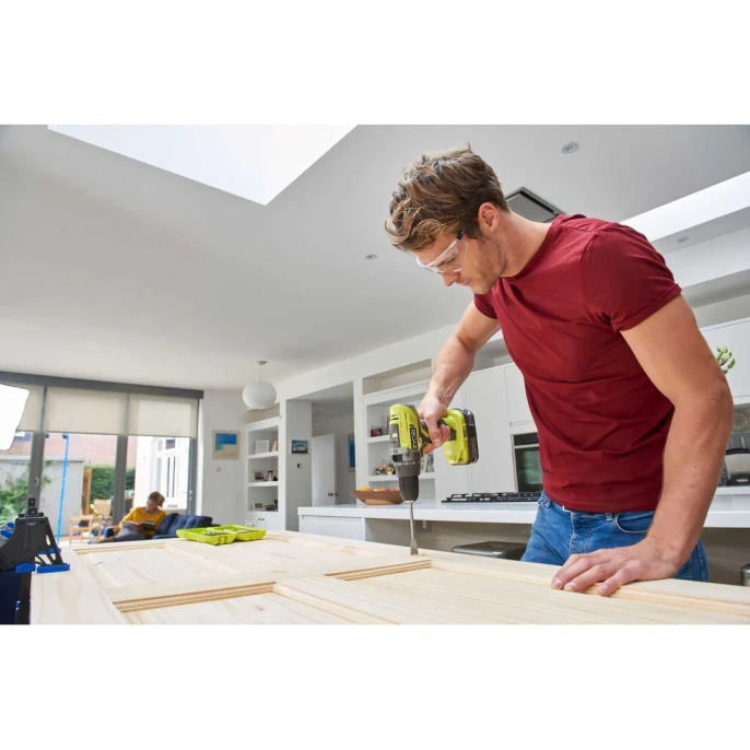 Ударная дрель-шуруповерт Ryobi ONE+ R18PD3-0 без аккумулятора в комплекте 5133002888