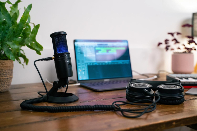 Микрофон проводной Audio-Technica AT2020USBX 2.0м черный