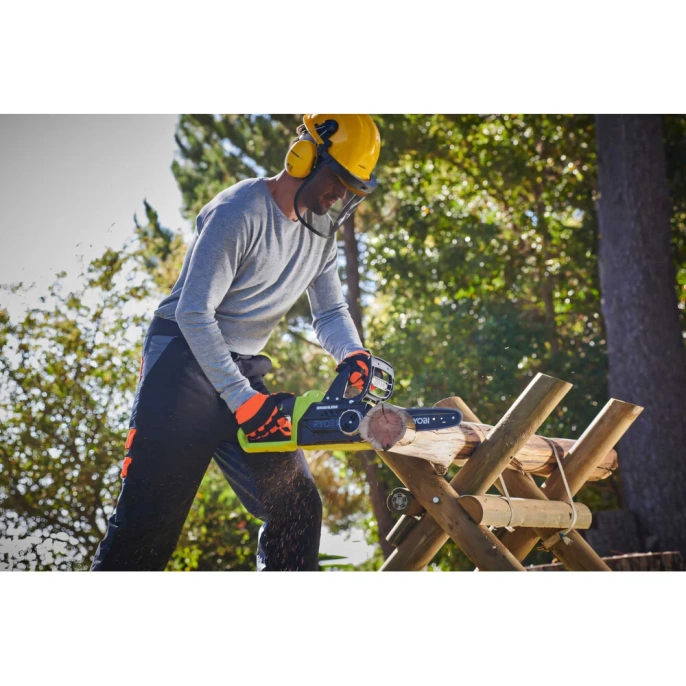 Бесщеточная аккумуляторная цепная пила Ryobi ONE+ OCS1830  без аккумулятора в комплекте 5133002829