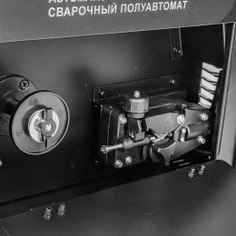 Сварочный полуавтомат P.I.T. PMIG145-C2 ММА 4кВт кейс в компл.