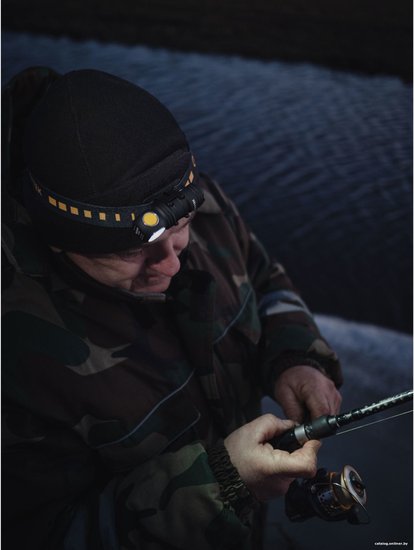 Фонарь Armytek Wizard C1 Pro Magnet USB Теплый (F09001W)