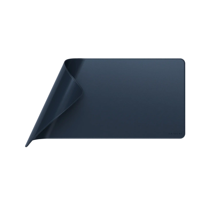 Коврик для мыши и клавиатуры большой из веганской кожи Satechi Vegan-Leather Premium Desk Mat. Цвет: синий (ST-LPDMB)