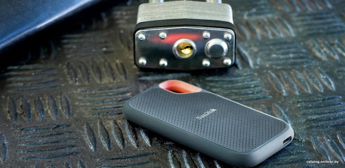 Внешний накопитель SanDisk Extreme V2 SDSSDE61-1T00-G25 1TB SSD, USB 3.2 Gen2 (10 Гбит/с), пластик, цвет оранжевый/черный