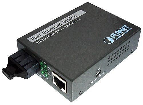 FT-801 медиа конвертер/ 10/100Base-TX to 100Base-FX ST Bridge Media Converter, LFPT Supported