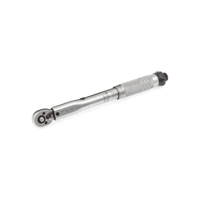 Динамометрический ключ Дело Техники 1/4", щелчковый, 2-24 Нм 690002