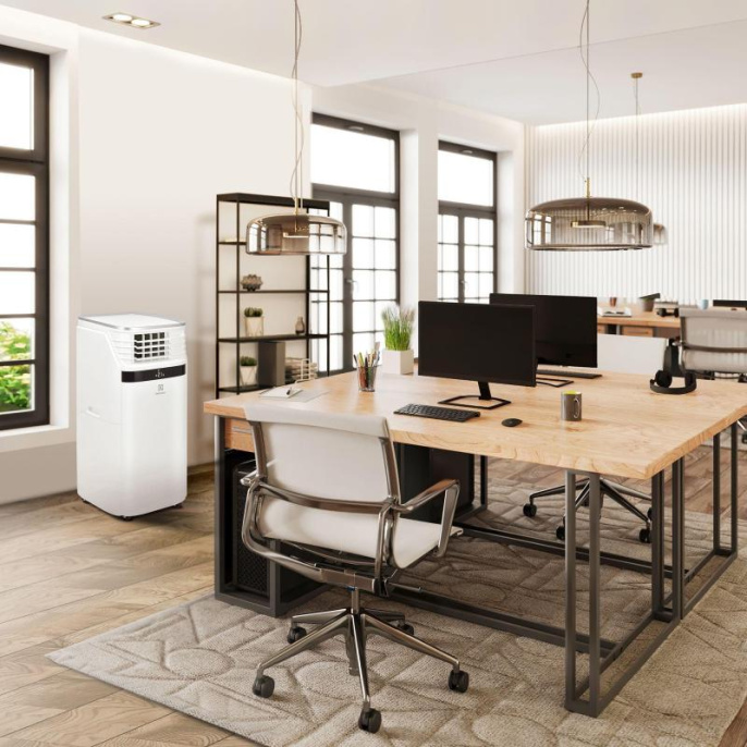 Кондиционер мобильный Electrolux Ice Column EACM-22 JK/N3 белый площ.70м2