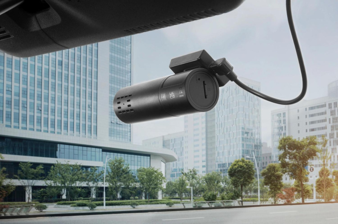 Видеорегистратор Mio MiVue J30 черный 3.6Mpix 1440x2560 1440p 150гр. MSTAR SSC337