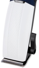 Машинка для стрижки Vitek Sappfire VT-2516 белый насадок в компл:4шт