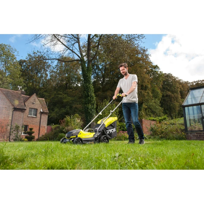 Газонокосилка Ryobi ONE+ 33cm; 1x аккумулятор 4.0Aч RLM18X33B40 5133004306