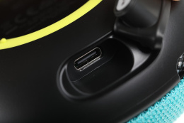 Колонка порт. Edifier MP100 Plus св.зеленый 5W 1.0 BT 10м 1500mAh