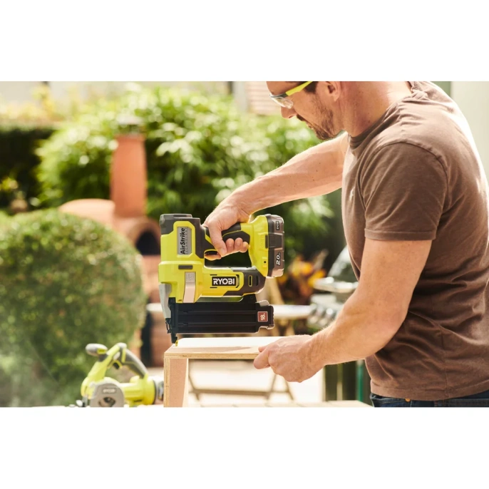 Гвоздезабиватель Ryobi R18GN18-0 ONE+ 5133005136