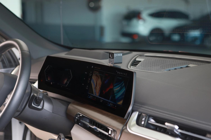 Видеорегистратор Mio MiVue J20 черный 4Mpix 1080x1920 1080p 150гр. SSC3337DE