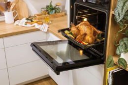 Духовой шкаф электрический Gorenje BOSB6737E06X, 77л, дверца с 2 стеклами, нержавеющая сталь/черный