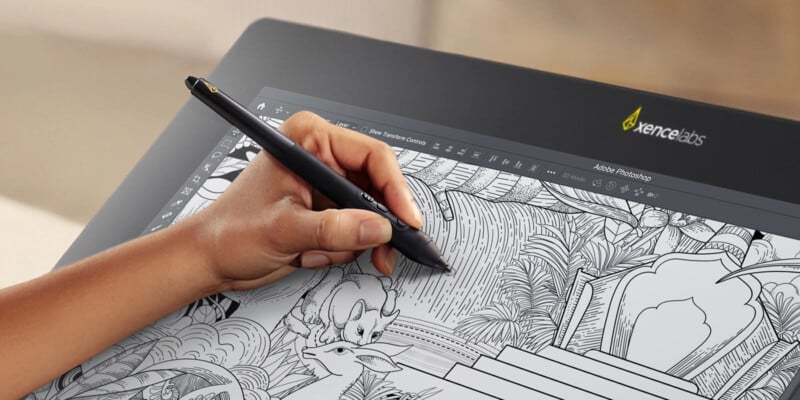 Xencelabs представила графический дисплей со встроенной калибровкой цвета