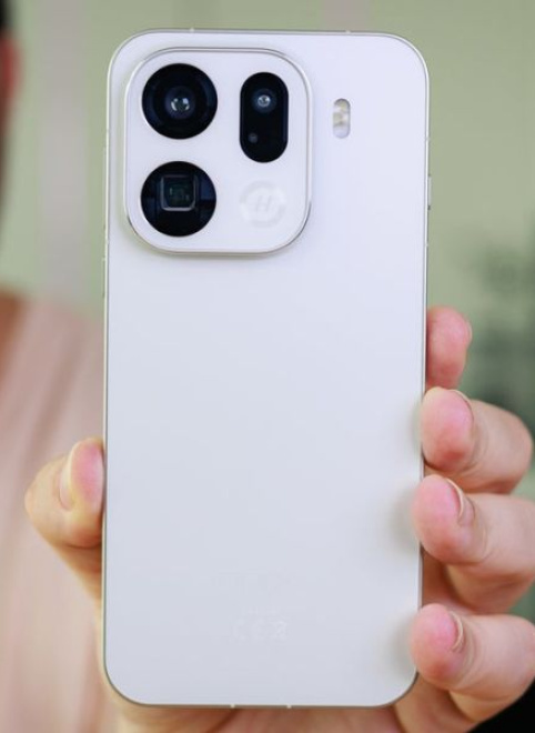 Анонсированы глобальные версии OPPO Find X9 и X9 Pro. Сколько стоят?