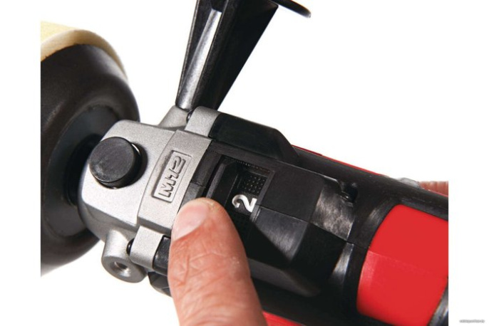 Полировальная машина Milwaukee M12 BPS-421X 4933447799 питание: аккумулятор, 12 В, частота вращения на холостом ходу: от 2800 до 8300 об/мин, диаметр диска: 76 мм, фиксация