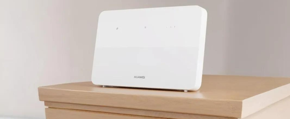 HUAWEI выпустила компактный роутер со слотом для SIM-карты
