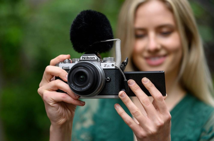 Фотоаппарат Nikon Z fc черный 20.9Mpix 2.9" 4K WiFi EN-EL15c