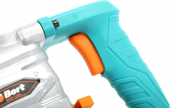 Перфоратор Bort BHD-1200 патрон:SDS-plus уд.:5Дж 1100Вт кейс в комплекте