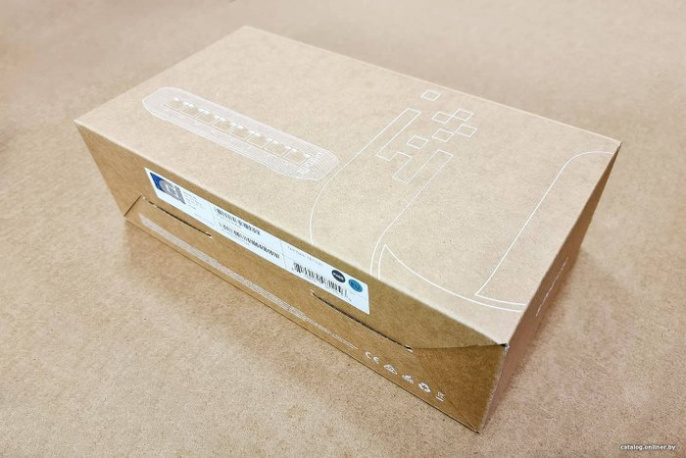 Коммутатор Ubiquiti UniFi Switch Lite 8 PoE USW-LITE-8-POE, PoE-коммутатор, 8х 1G RJ45, раздача 52 Вт