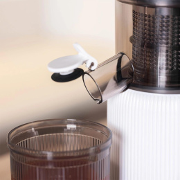 Соковыжималка Scarlett SC-JE50S63,  шнековая,  белый