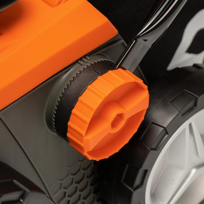 Скарификатор Daewoo DSC 3842Li Set электр. аккум. 3000об/мин